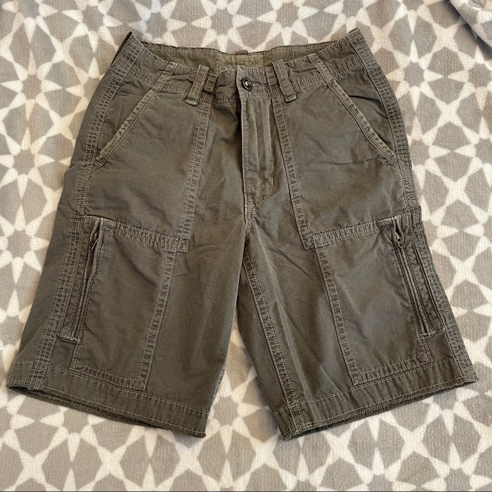 🌸 5 for $25 //American Eagle Outfitters AEO Men’s shorts 28 grey classic length